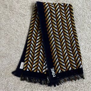 YSL Vintage YVES SAINT LAURENT Fieldcrest BLACK Chevron Maze DESIGNER Bath TOWEL